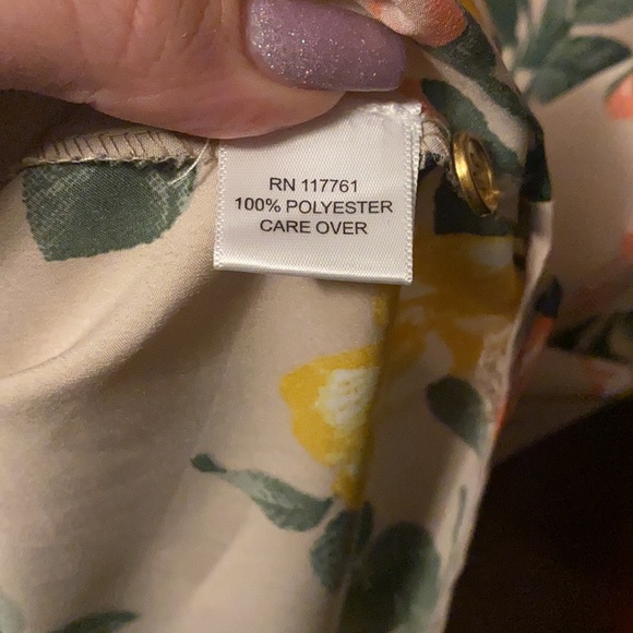 Floral blouse - Picture 5 of 8